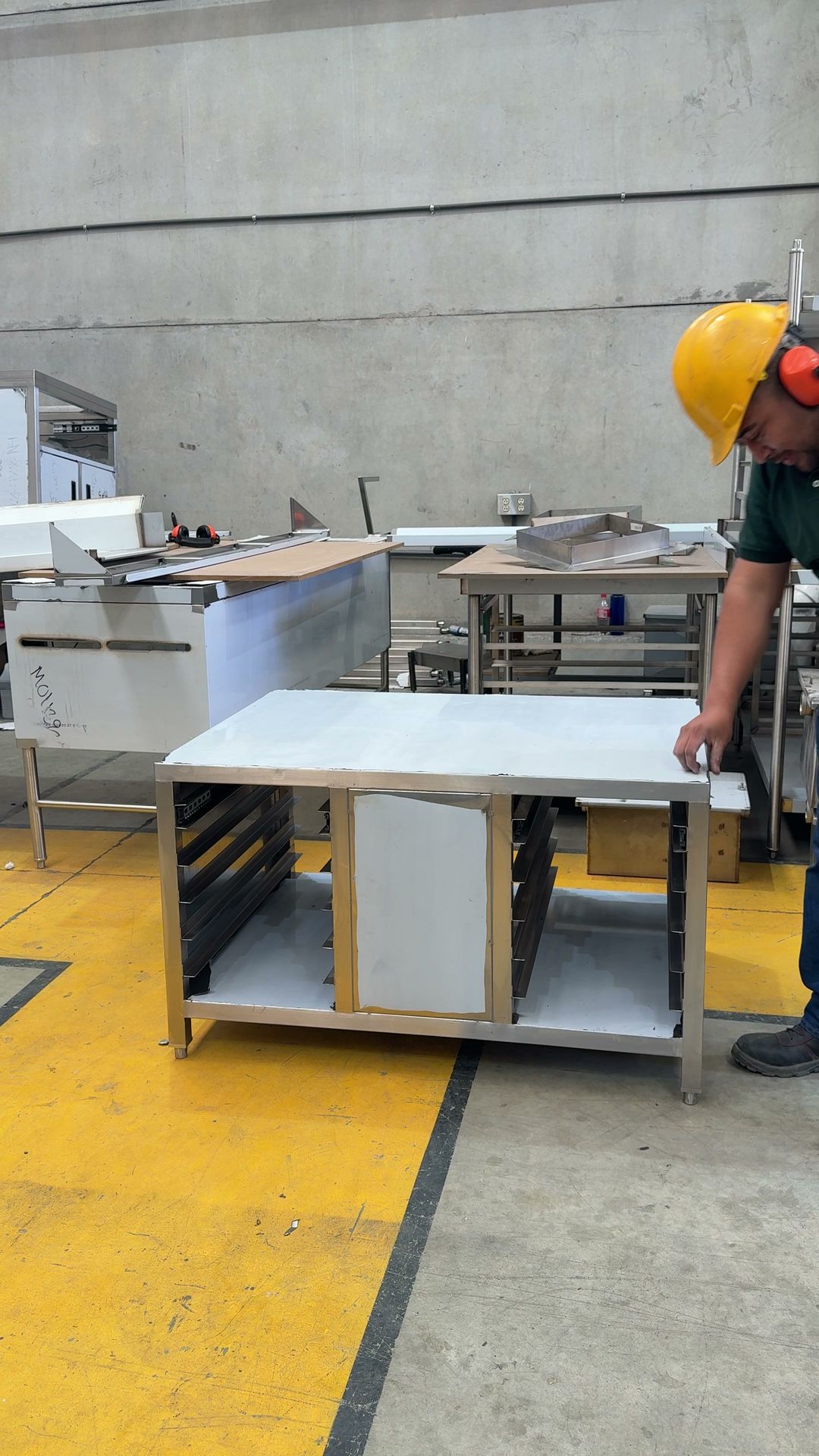 Nuestra nave de fabricación — corte plasma CNC